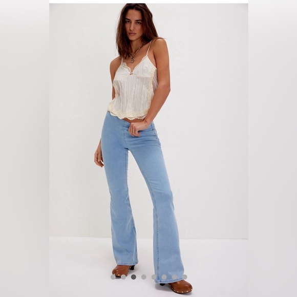 Free people
Penny pull on - Picture 2 of 3